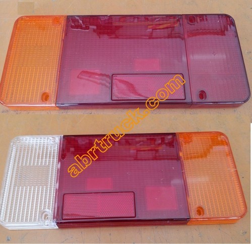 Coppia plastica fanale - dx,